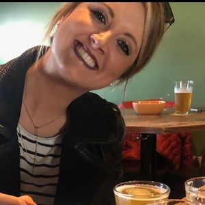 Meet your Posher, Justina